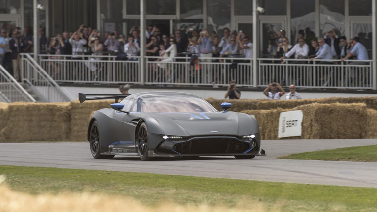 Το πρώτο supercar ετοιμάζει η Red Bull